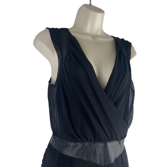 Silence+Noise UO Faux Wrap Chiffon Belted Romper Black Size 2 - Picture 3 of 9